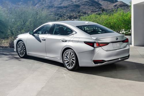 2025 Lexus ES 300h Ultra Luxury Sedan Exterior Shown