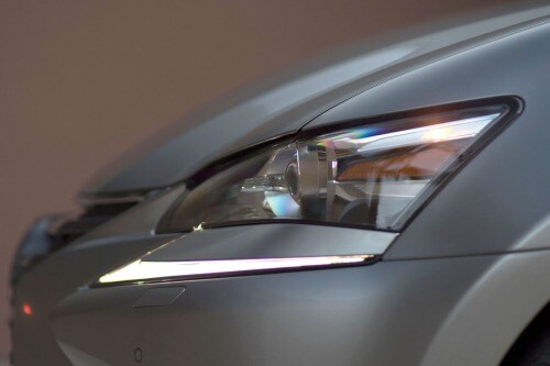 2017 Lexus GS 200t Sedan Headlamp Detail