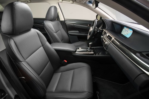 2017 Lexus GS 200t Sedan Interior