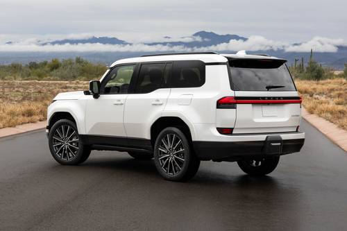 2025 Lexus GX 550 Luxury+ 4dr SUV Exterior Shown