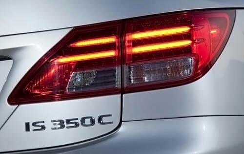 2011 Lexus IS 350 C Rear Badging