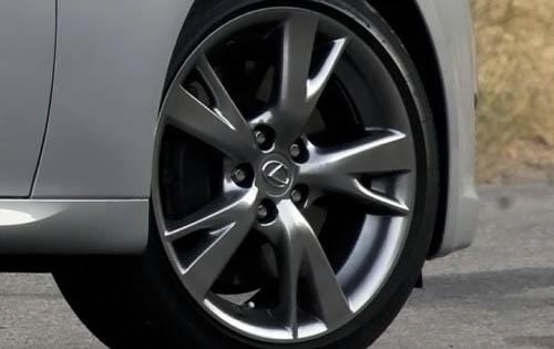 2010 Lexus IS Wheel Detail
