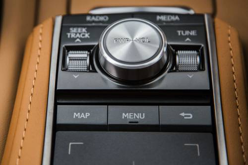 Lexus LC 500h Coupe Aux Controls