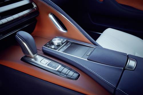 Lexus LC 500h Coupe Shifter
