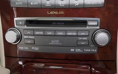 2010 Lexus LS 460 Center Console