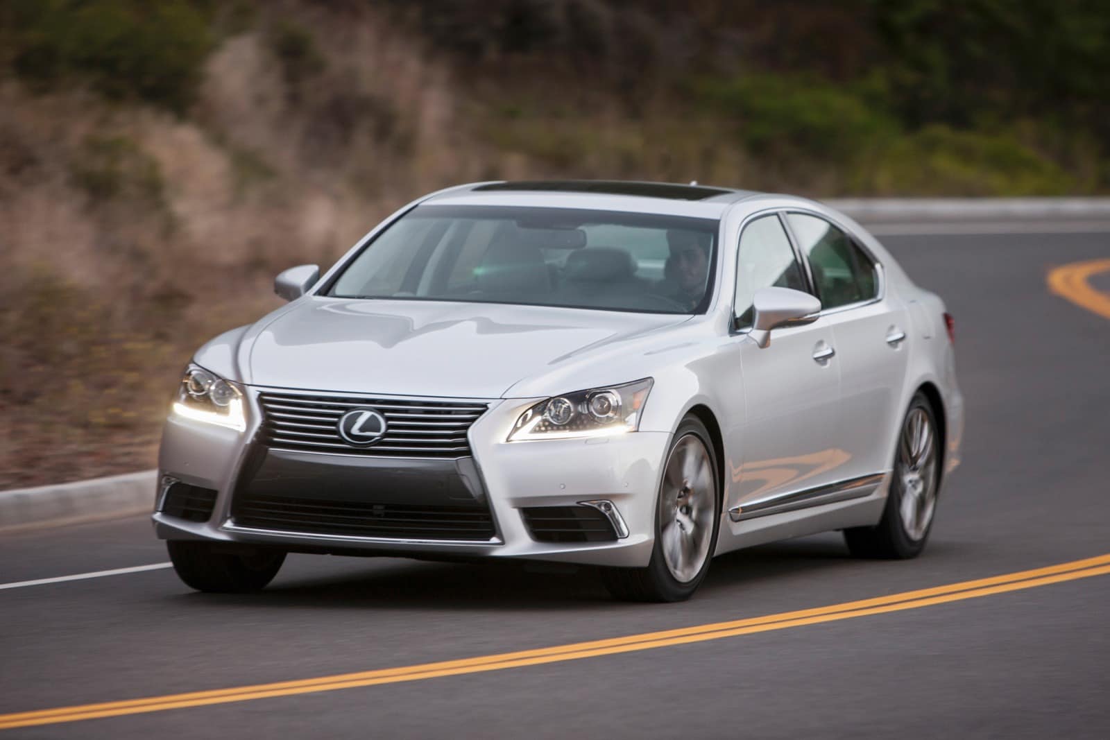 レクサスLS 460 2017 Lexus LS 460 Review & Ratings | Edmunds