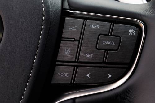 Lexus LS 500h Sedan Aux Controls