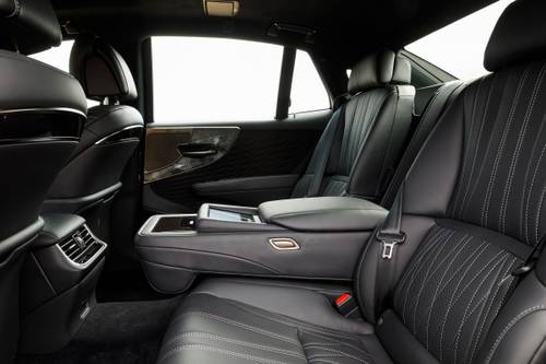 Lexus LS 500h Base Sedan Rear Interior Rear Interior