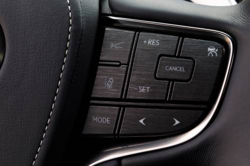 2020 Lexus LS 500h Sedan Aux Controls
