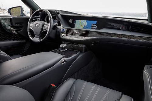 2020 Lexus LS 500h Sedan Dashboard