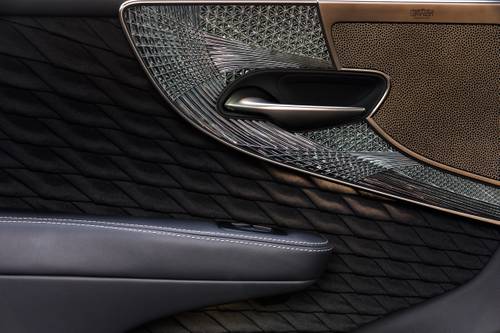 2020 Lexus LS 500h Sedan Interior Detail