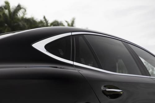 2020 Lexus LS 500h Sedan Exterior Detail