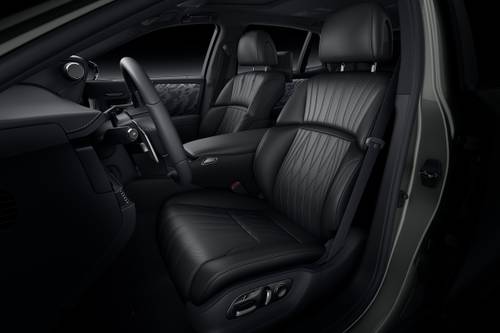 2023 Lexus LS 500h Sedan Interior