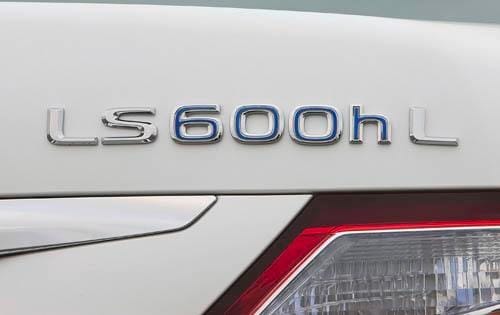 2010 Lexus LS 600h L Rear Badging