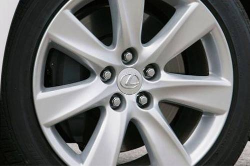 2012 Lexus LS 600h L Sedan Wheel