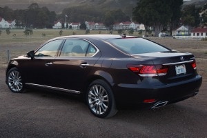2016 Lexus LS 600h L Pictures - 82 Photos | Edmunds