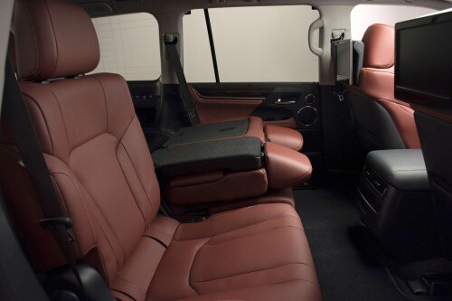 2016 Lexus LX 570 4dr SUV Interior