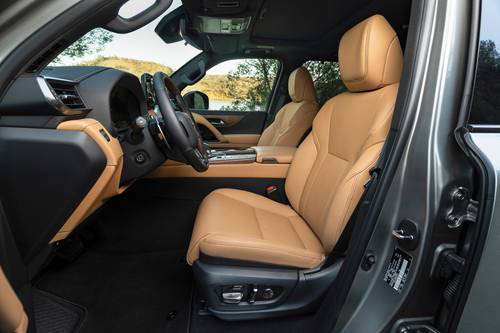 2025 Lexus LX 700h Luxury 4dr SUV Interior