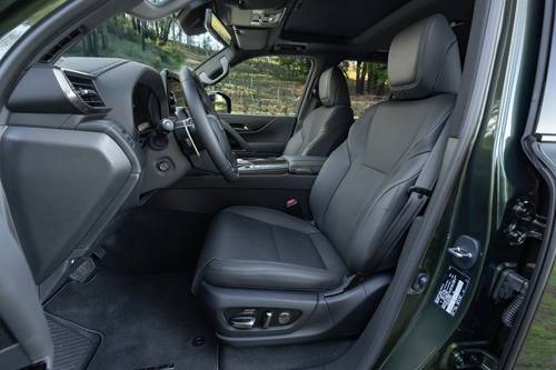 2025 Lexus LX 700h Overtrail 4dr SUV Interior