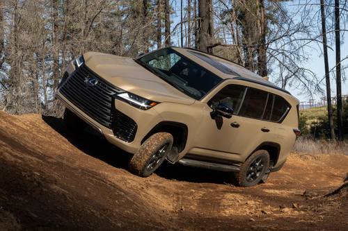 2025 Lexus LX 700h Overtrail 4dr SUV Lifestyle Exterior