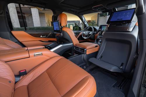 2025 Lexus LX 700h Ultra Luxury 4dr SUV Interior Detail