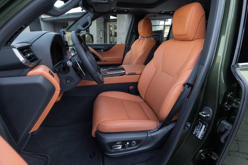 2025 Lexus LX 700h Ultra Luxury 4dr SUV Interior