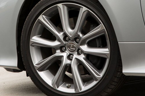 2017 Lexus RC 350 Coupe Wheel