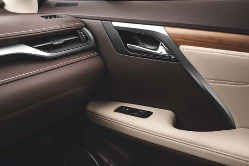 Lexus RX 350L Luxury 4dr SUV Interior Detail