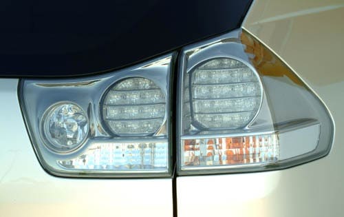 2006 Lexus RX 400h Brakelight Detail