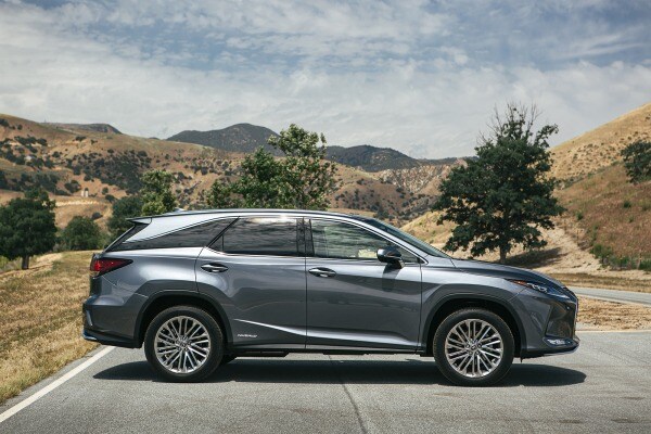 2020 Lexus RX 450hL First Look