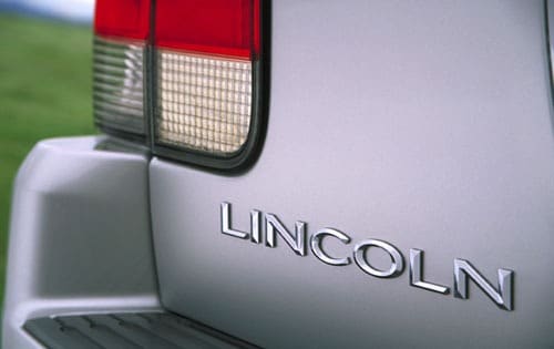 2003 Lincoln Aviator Badging