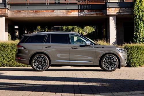 2024 Lincoln Aviator Black Label 4dr SUV Profile Shown