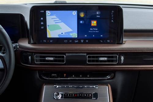 2025 Lincoln Aviator Reserve 4dr SUV Center Console
