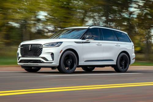 2025 Lincoln Aviator Reserve 4dr SUV Exterior. Jet Package Shown.