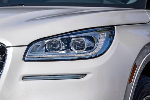 Lincoln Corsair Grand Touring 4dr SUV Headlamp Detail