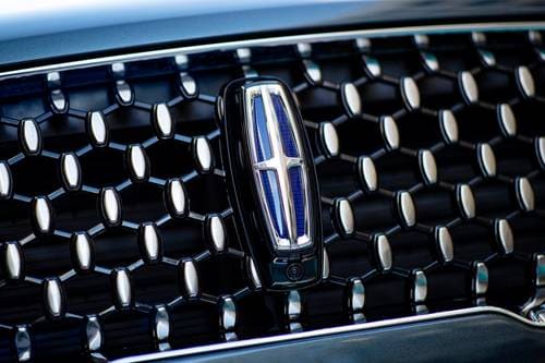 Lincoln Corsair Grand Touring 4dr SUV Front Badge