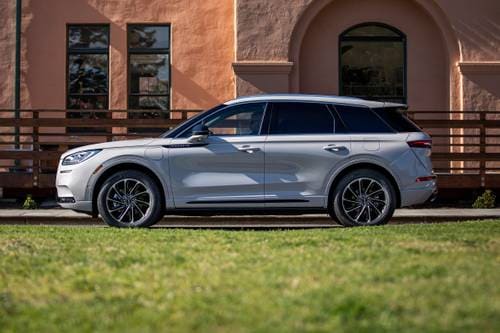 Lincoln Corsair Grand Touring 4dr SUV Profile