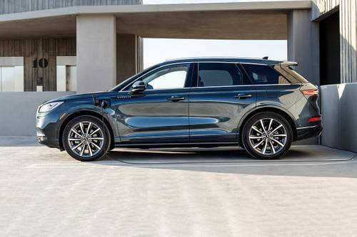 Lincoln Corsair Grand Touring 4dr SUV Profile
