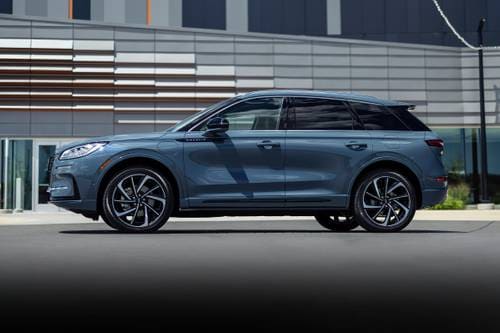 Lincoln Corsair Grand Touring 4dr SUV Profile