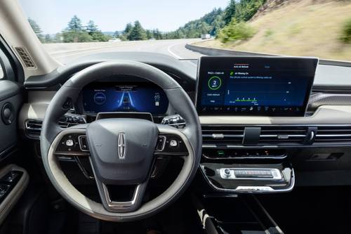 Lincoln Corsair Grand Touring 4dr SUV Steering Wheel Detail