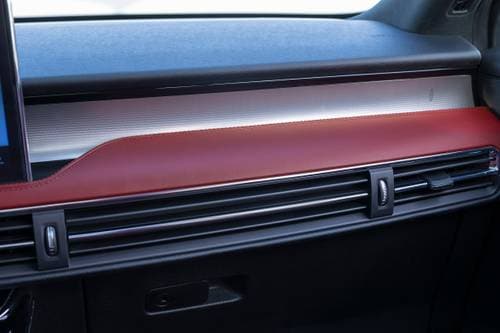Lincoln Corsair Reserve 4dr SUV Interior Detail