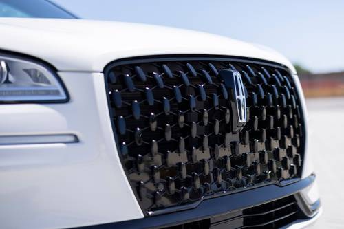 Lincoln Corsair Reserve 4dr SUV Front Badge