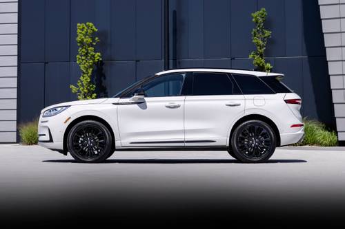 Lincoln Corsair Reserve 4dr SUV Profile Shown