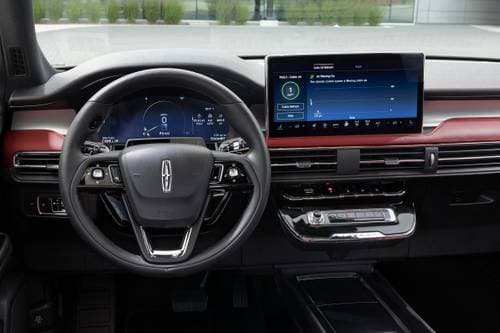 Lincoln Corsair Reserve 4dr SUV Steering Wheel Detail