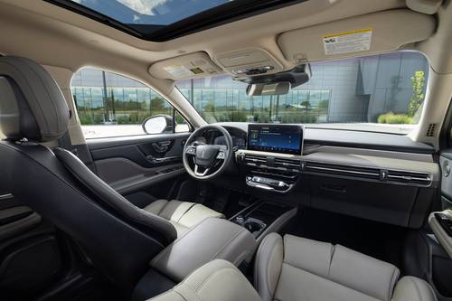 2025 Lincoln Corsair Grand Touring 4dr SUV Dashboard