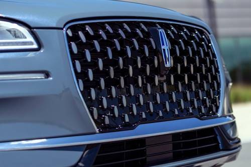 2026 Lincoln Corsair Grand Touring 4dr SUV Front Badge