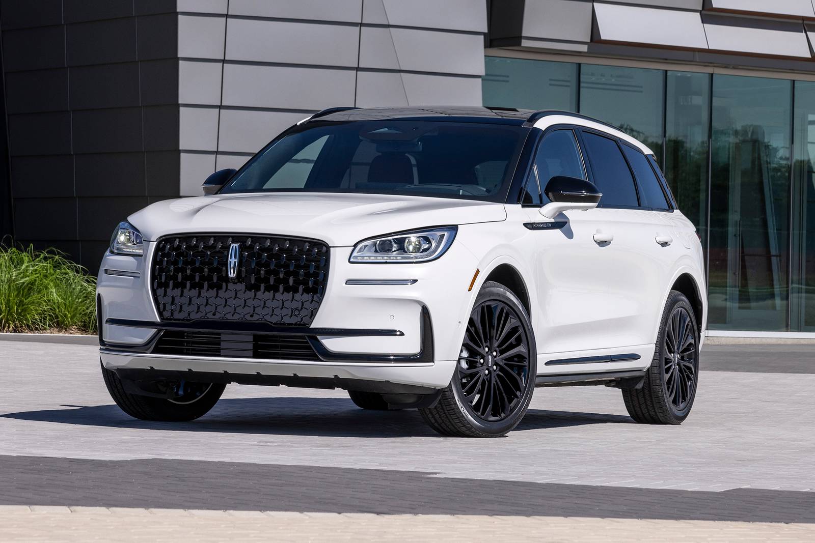 2026 Lincoln Corsair Reserve exterior