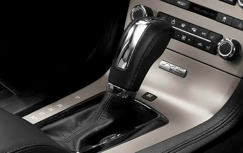 2010 Lincoln MKT Center Console