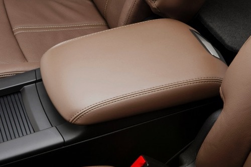 2016 Lincoln MKT Wagon Interior Detail