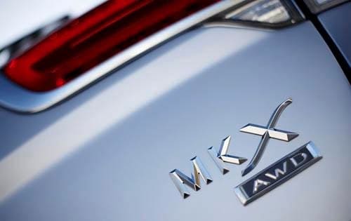 2011 Lincoln MKX Rear Badging
